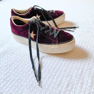 Velvet Platform Converse All Stars Sneakers